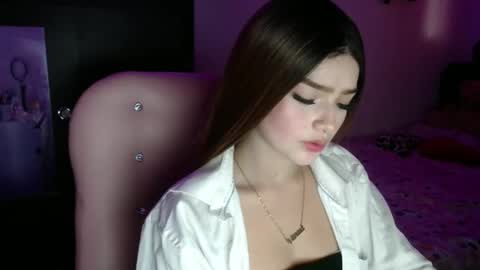 Snapshot of katleen_v chatting on February 3, 7:00 pm Katleen. online show from February 3, 7:00 pm