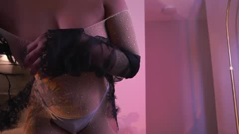 Follow me on instagram and twitter as correaktnees online show from April 3, 8:23 am