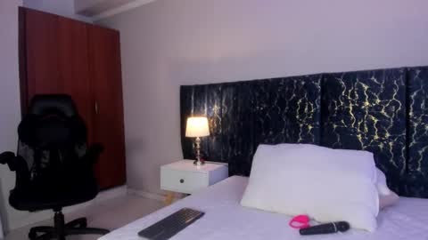 Katte online show from February 11, 1:45 pm