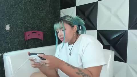 katteyes_ online show from March 28, 10:08 pm