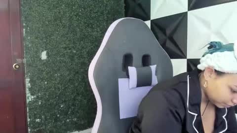 katteyes_ online show from March 22, 7:42 pm