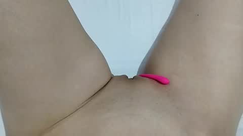 Snapshot of kattrinah_nikitta chatting on October 3, 9:20 pm nikitta online show from October 3, 9:20 pm