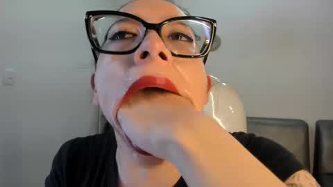 Katty online show from October 17, 8:45 pm