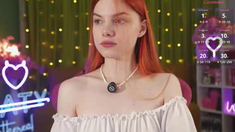 Katy      -    online show from October 12, 3:31 am