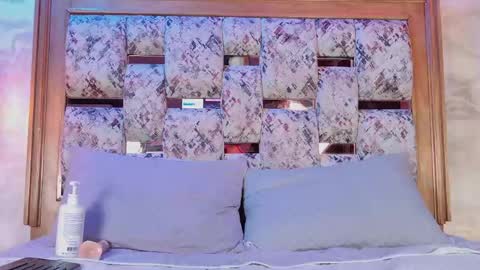 kay_sm online show from April 23, 8:11 am