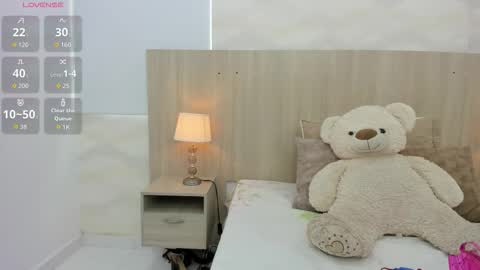   online show from September 17, 11:19 am