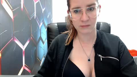 Snapshot of kayalips chatting on January 10, 4:41 pm KayaLips online show from January 10, 4:41 pm