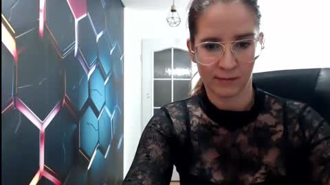 Snapshot of kayalips chatting on December 22, 10:04 pm KayaLips online show from December 22, 10:04 pm