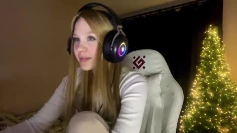 Amia online show from February 5, 6:11 pm