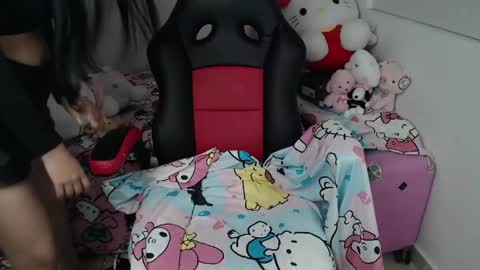 Kayla online show from June 3, 2:45 am