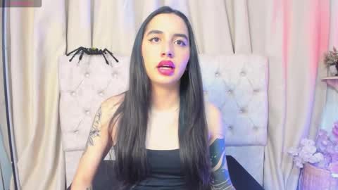 kaylee_lee online show from October 20, 4:04 am