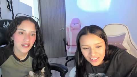 kaylie online show from November 13, 8:08 pm