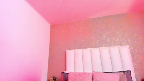 kayliebrooks online show from April 4, 4:39 pm