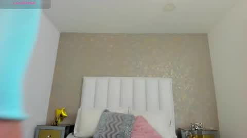 kayliebrooks online show from October 11, 7:49 pm