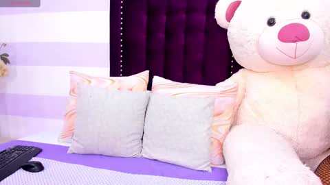 Kaylin Jann online show from February 20, 10:37 pm