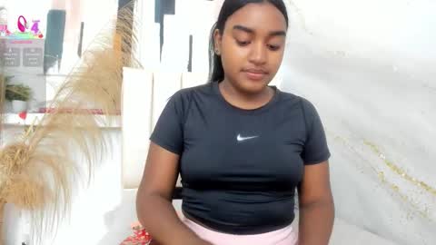 Kayna online show from March 19, 7:18 pm