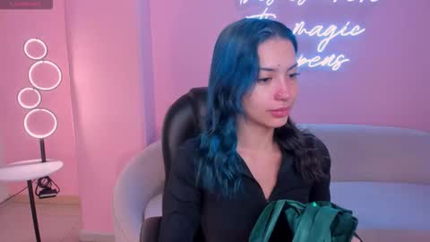 Kay online show from February 3, 3:59 am