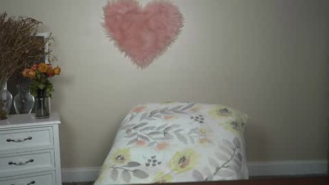 EliandKylie online show from September 28, 2:51 am