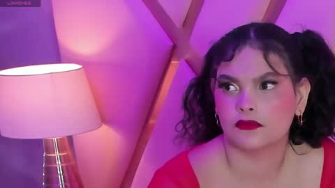   online show from April 7, 9:17 pm