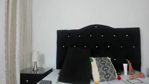   online show from September 29, 12:10 pm