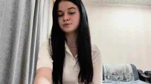 Bella online show from April 8, 4:20 pm