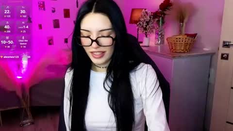 Kelly online show from July 18, 8:44 pm