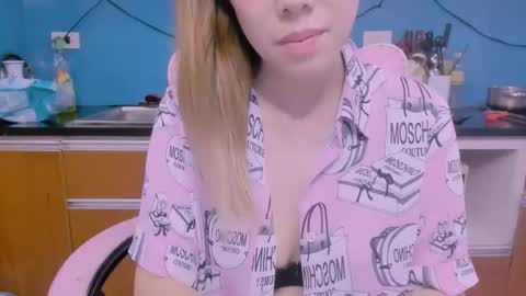 Kelly online show from February 13, 7:43 am