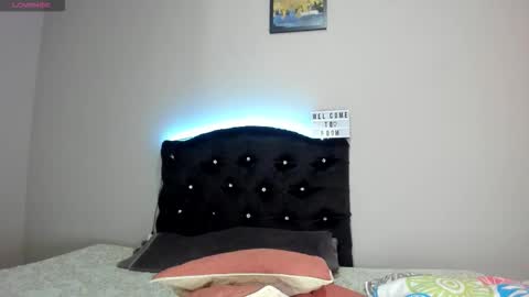 Snapshot of kellymillian_ chatting on October 21, 9:30 pm kellyMillian online show from October 21, 9:30 pm