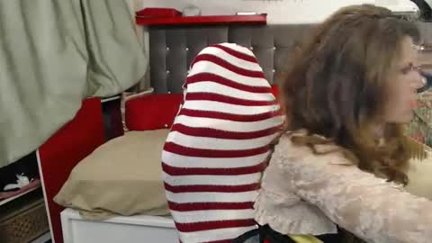 kelly online show from November 10, 2:39 am