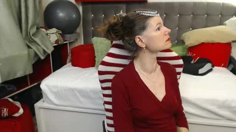 kelly online show from March 31, 1:05 am