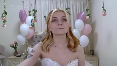 Kelly Stoneys online show from February 14, 6:34 am