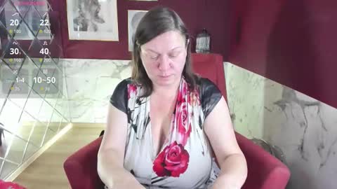 Kelly online show from October 25, 5:59 am