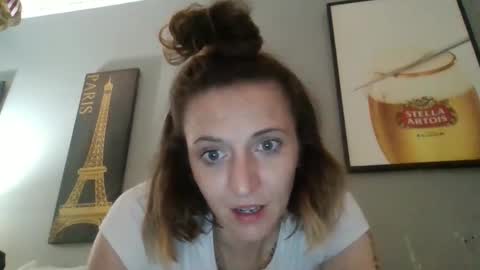 kellyy_marieee13 online show from May 2, 7:33 am