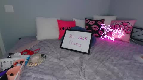 Kelsea Rae online show from May 16, 2:03 am