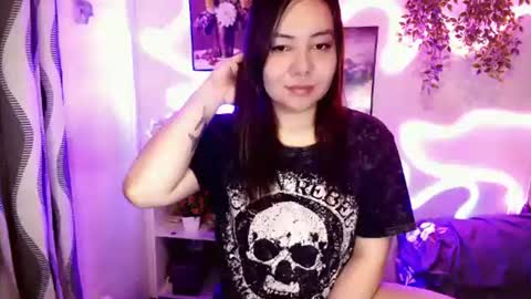 kendall_snow online show from July 8, 9:06 pm
