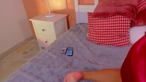   online show from November 6, 10:32 am