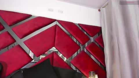 Kendra online show from April 14, 8:14 am