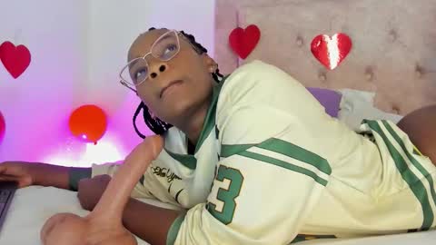 kendra  independent online show from February 17, 3:39 am