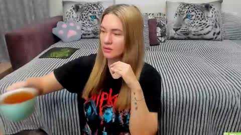 Kendra online show from November 24, 11:40 pm