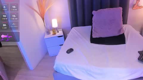 kendrachavez_ online show from October 24, 12:39 am