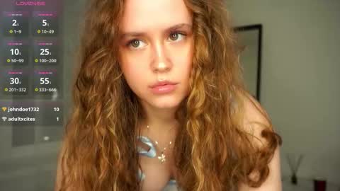 Snapshot of kendraedger chatting on September 23, 5:22 pm Kira online show from September 23, 5:22 pm