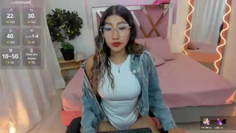 Snapshot of kenndal_tay chatting on September 26, 8:06 pm kenndal_tay online show from September 26, 8:06 pm
