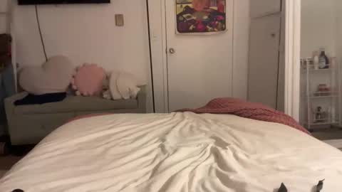 kennibby online show from March 7, 5:25 am