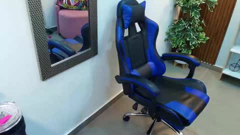 Kenya Buhle online show from October 11, 11:47 am