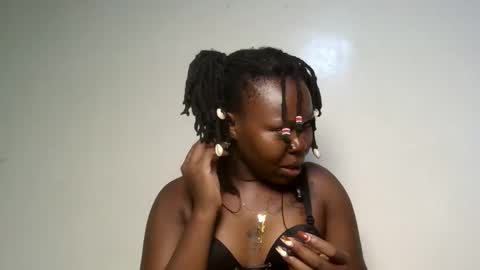 kenyan_goddess online show from March 30, 2:33 am