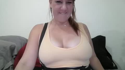 Snapshot of kenzbenz chatting on December 30, 6:16 pm KenzBenz online show from December 30, 6:16 pm