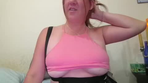 Snapshot of kenzbenz chatting on October 13, 5:04 pm KenzBenz online show from October 13, 5:04 pm
