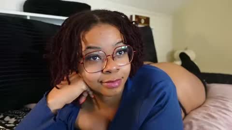 Snapshot of khayaparker chatting on October 29, 8:22 pm Khaya online show from October 29, 8:22 pm