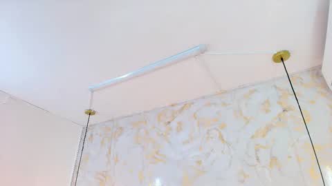 Khloe online show from March 13, 7:09 am