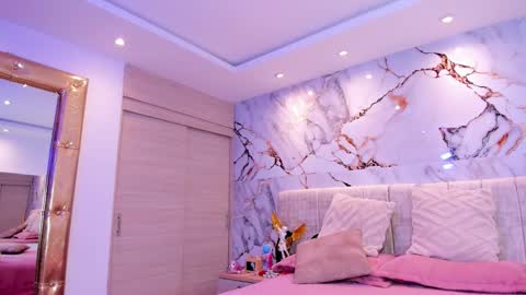    N         M online show from December 19, 11:57 am